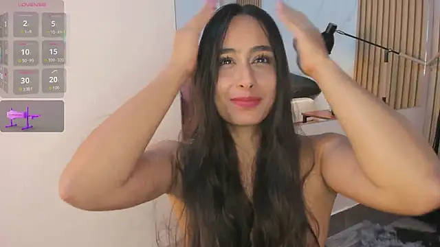 Julia_Martinez_'s cam snapshot