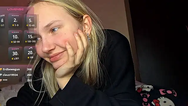 KarinRobertson's cam snapshot