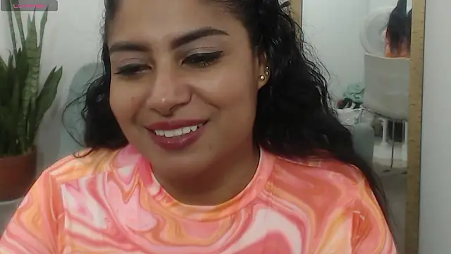 Luna_Fyre's cam snapshot