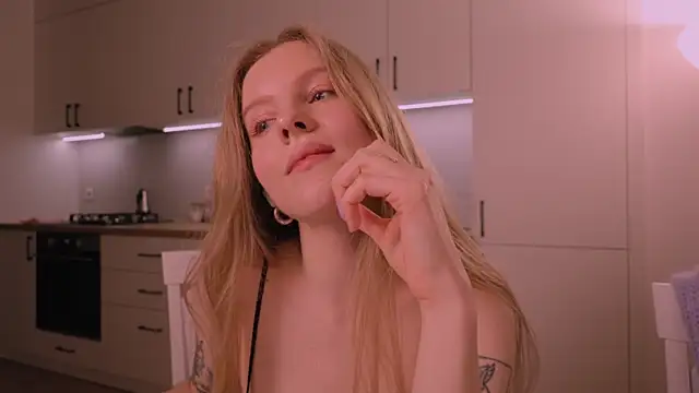 NikaCherie's cam snapshot