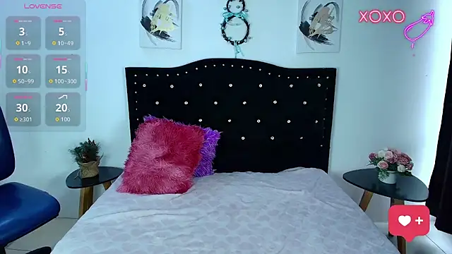 Ariana_F_W's cam snapshot