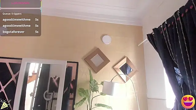 Valery_Brand's cam snapshot