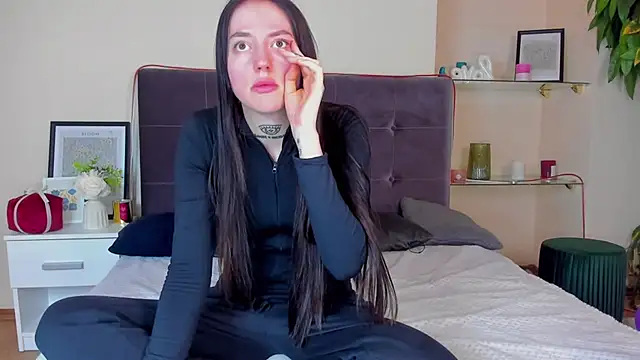 AdrianaCult's cam snapshot