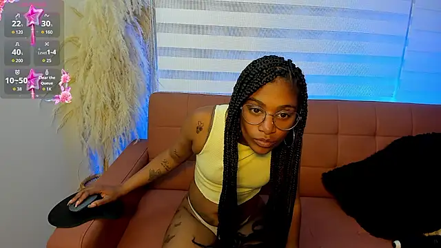 Pamela_James_'s cam snapshot