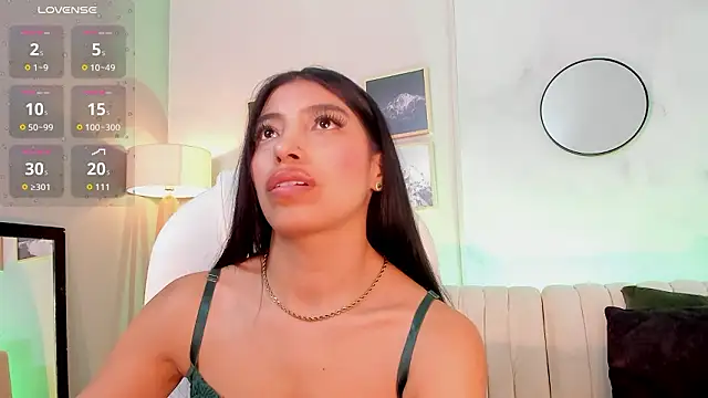 Tiffany_Low's cam snapshot