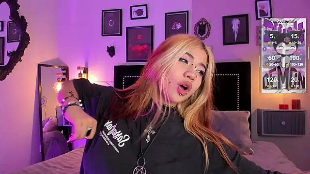 pinkk_deemon's cam snapshot