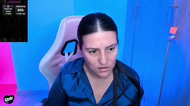 Saskyaa's cam snapshot