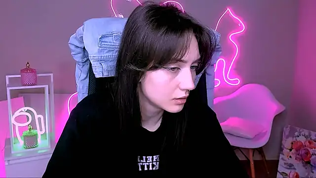 olivianorton's cam snapshot