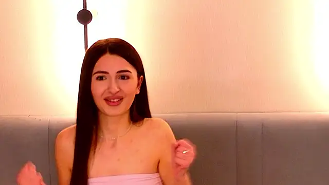 KiraVelour live sex cam