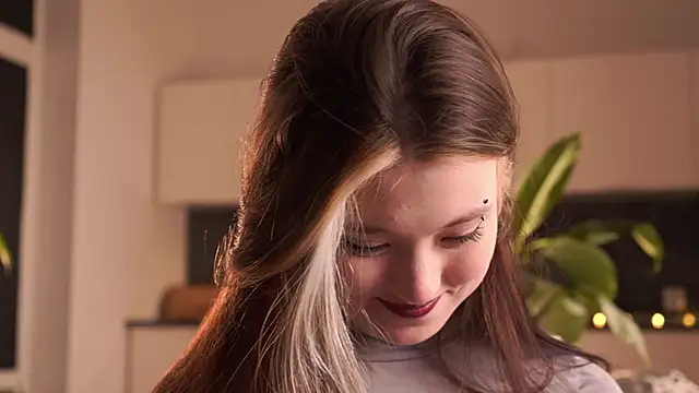 EleniRoeber live sex cam