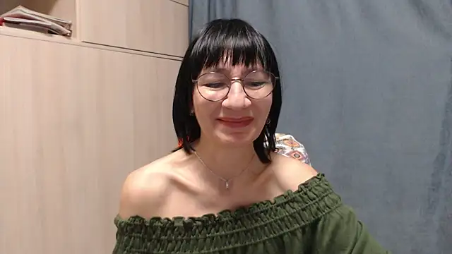 Erica95Bloom's cam snapshot