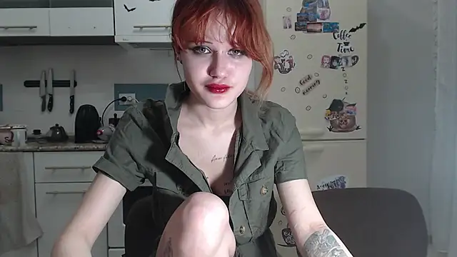 SolarAdrienne live sex cam