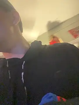 Twist_N_Tease live sex cam