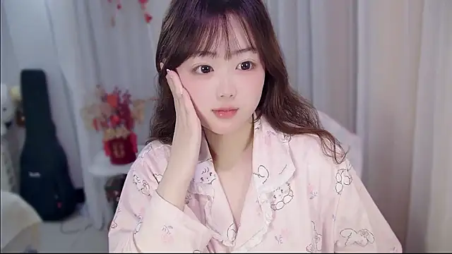 YUANYUAN-A live sex cam