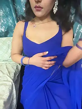 LuscousPussy live sex cam