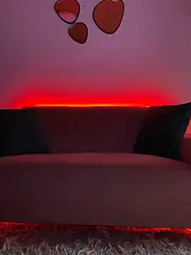 Maraia_pink18's cam snapshot