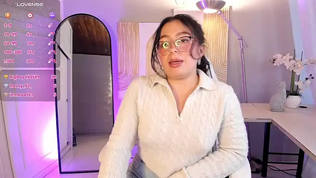 mia_wills_'s cam snapshot