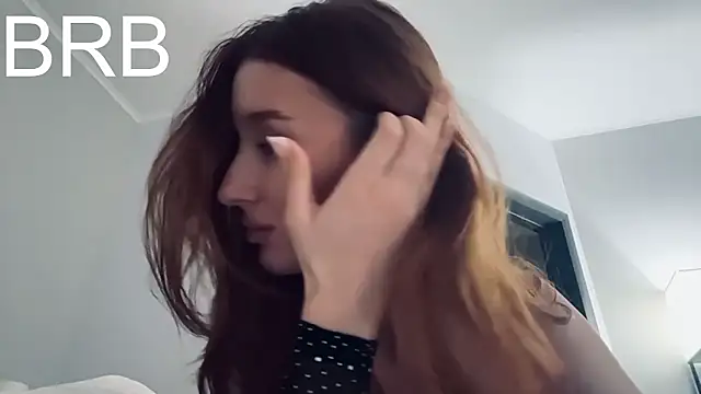 OmeliaDior live sex cam