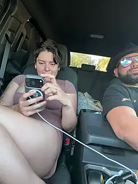 mangolini_parrocini live sex cam