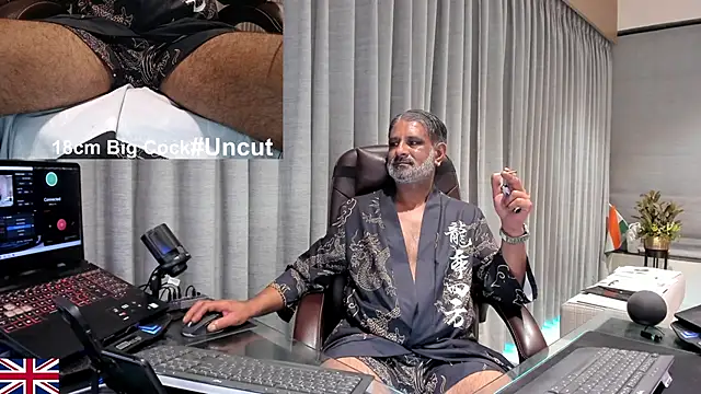 OnlineBossUK live sex cam