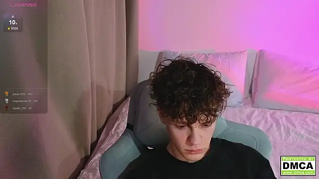 cute_thomas live sex cam