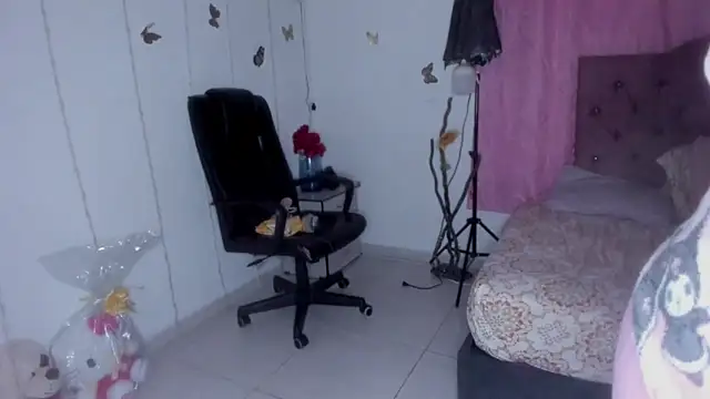 Dana_Jeins's cam snapshot