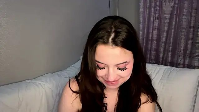 Freya_land's cam snapshot