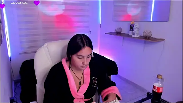 Caroline_rodriguez9's cam snapshot