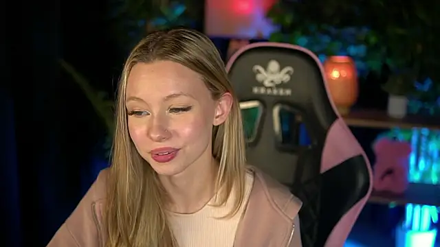 SweetDaisy_me's cam snapshot