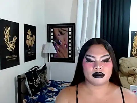 TSbrianaHugeCock live sex cam