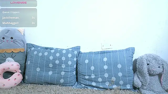 petite_paola live sex cam