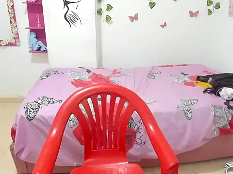 sofi_lan11's cam snapshot