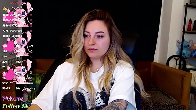 Rania_Stitch's cam snapshot