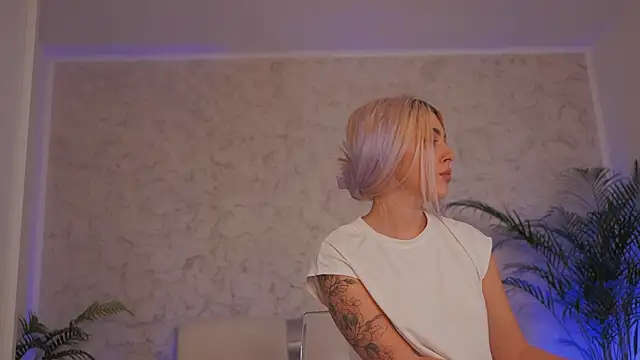 DiamondAvaaaaaa's cam snapshot