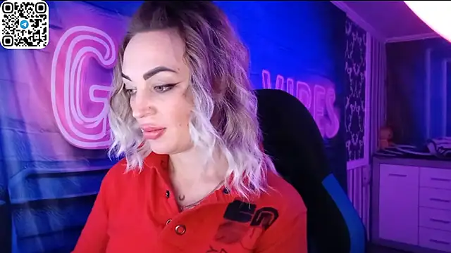 Vellora_'s cam snapshot