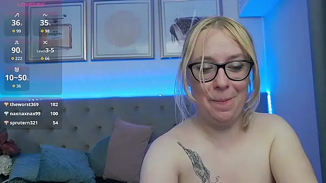 MaddyVelvet's cam snapshot