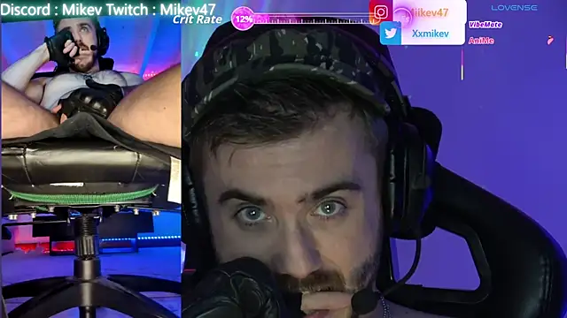 Mikev live sex cam