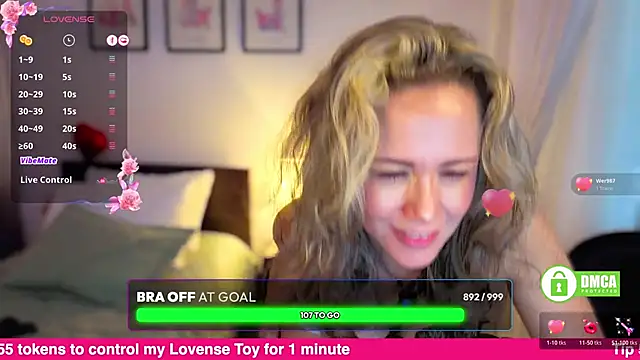 Miasiren's cam snapshot