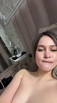 KikiWatson's cam snapshot