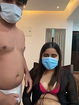 youngcoupleloverose's cam snapshot