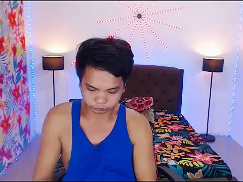 XExtraServiceManX's cam snapshot