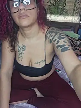 VelvetVixen_735's cam snapshot