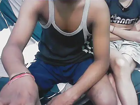 hello_baby01's cam snapshot