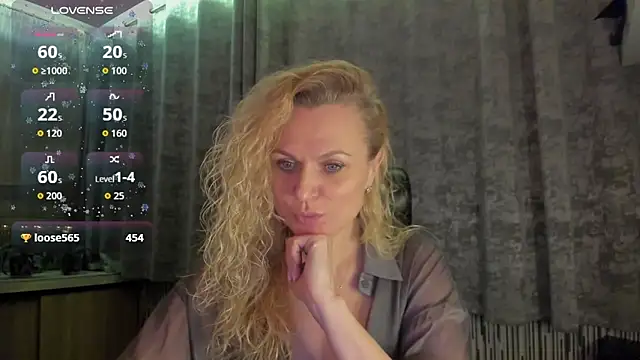 LanaLight_x's cam snapshot