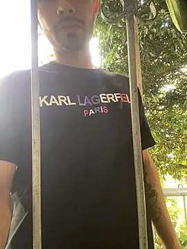 JE1999_28's cam snapshot