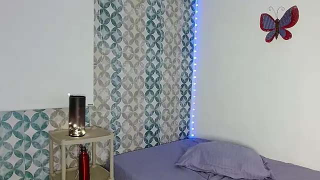 Emilybateee's cam snapshot