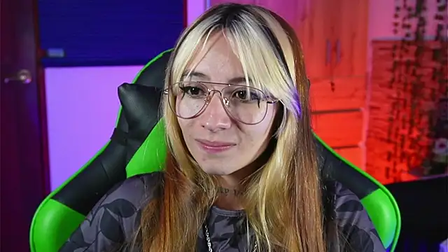 Michell_Wallker's cam snapshot