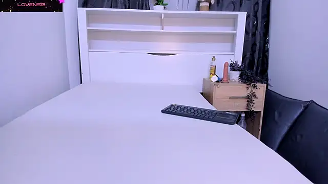 Mistt_Mia's cam snapshot