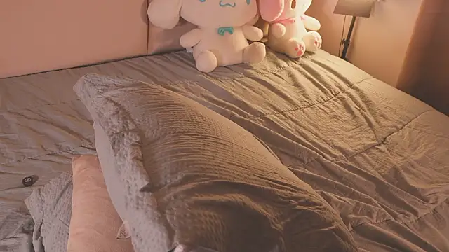 Enyoll_'s cam snapshot