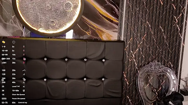 _ArianaToroo's cam snapshot